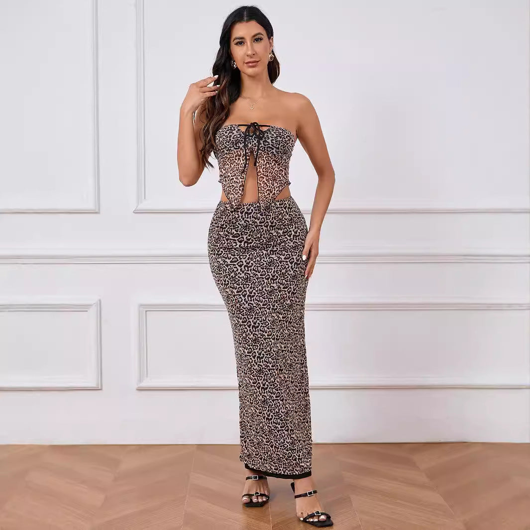 Damen Elegantes Maxikleid mit Cut-Outs und Tierdruck W&W