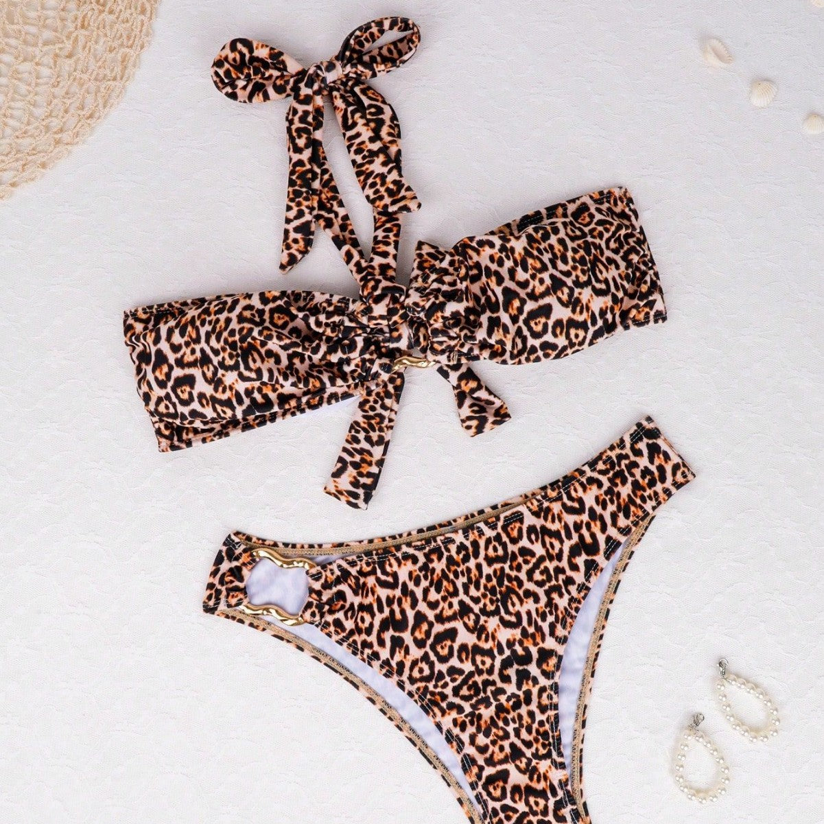 Damen Bandeau-Bikini mit Schmuckdetail und stylischem Leopardenmuster W&W