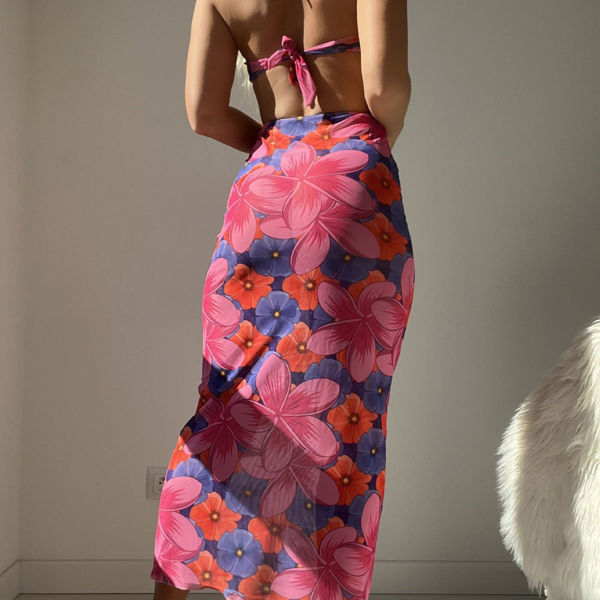 Damen Maxikleid mit raffinierten Cut-Outs und floralem Design W&W