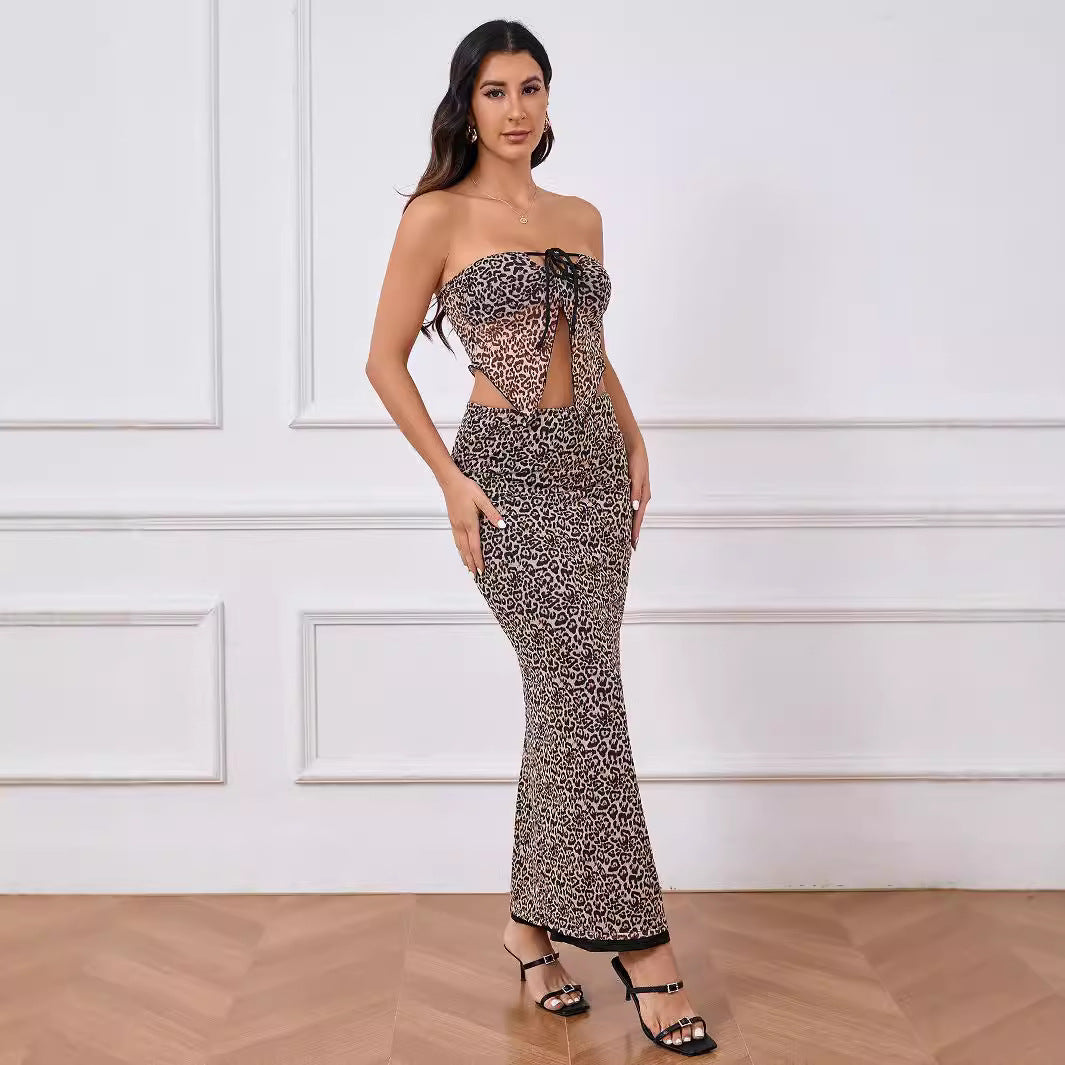 Damen Elegantes Maxikleid mit Cut-Outs und Tierdruck W&W