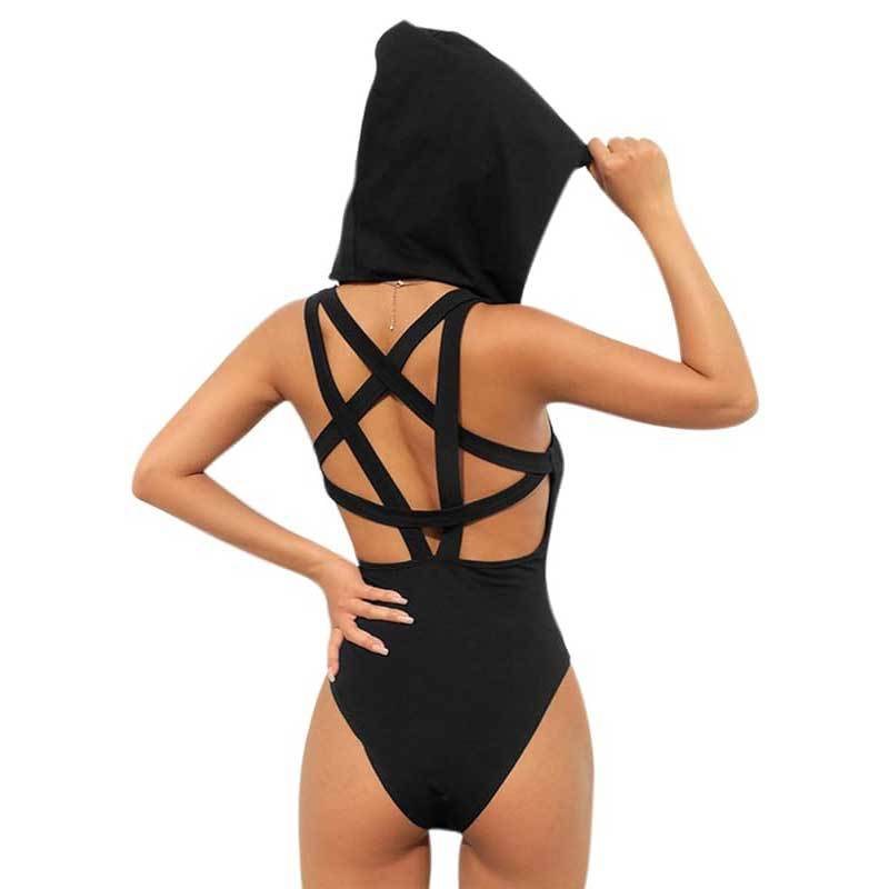 Damen Badeanzug mit innovativem Kapuzendesign und stylischen Kreuzträgern W&W